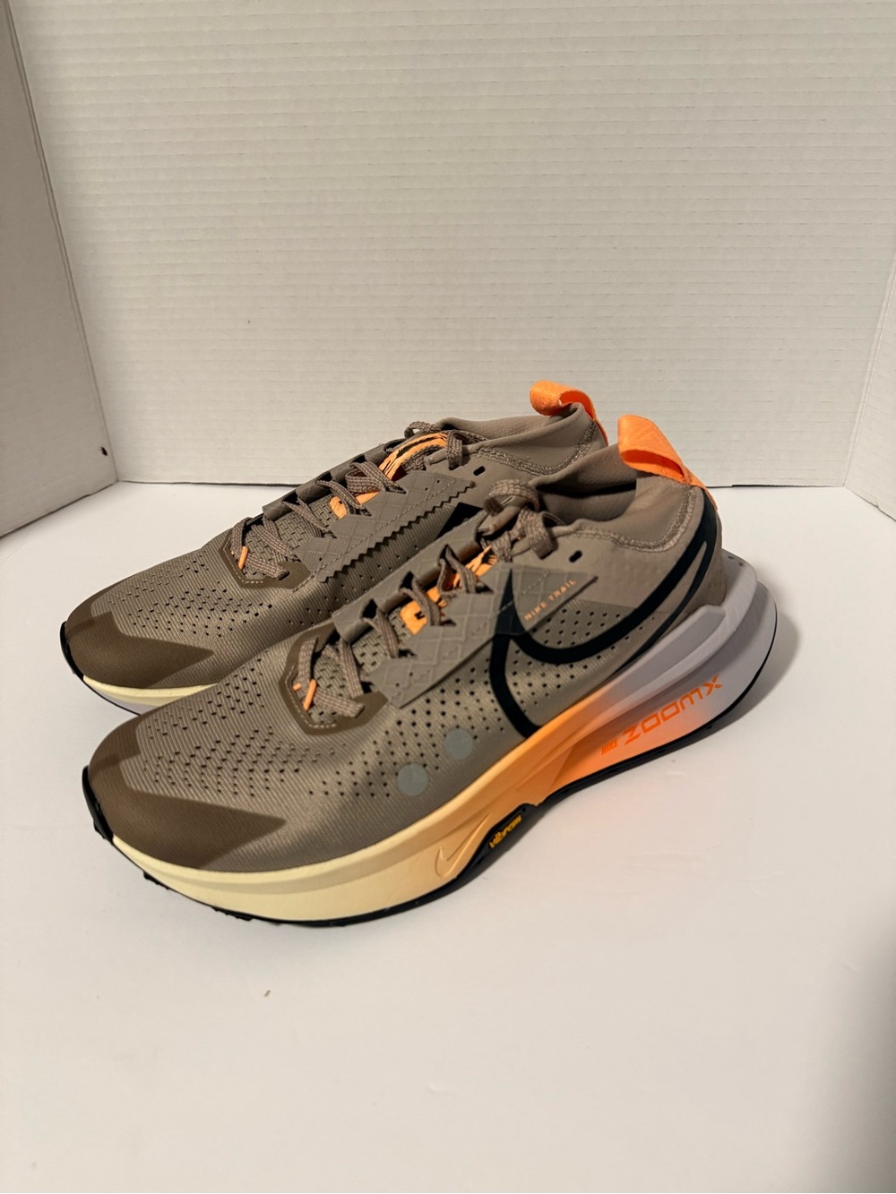 Nike ZoomX Men’s Running Shoes Sz 8.5 - Brown/Orange NWOB